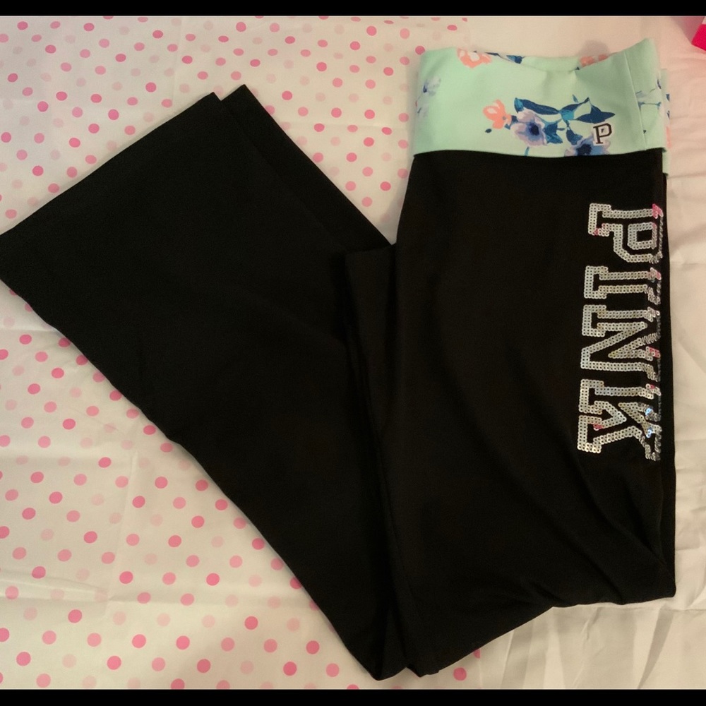 PINK by Victoria’s Secret BLING Flared Yoga Pant